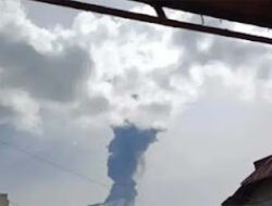 Radius 3 Km Kawah Marapi Dilarang Aktivitas