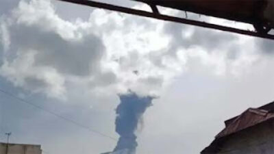 Gunung Marapi Erupsi