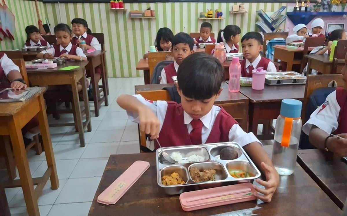 Makan Bergizi Gratis.