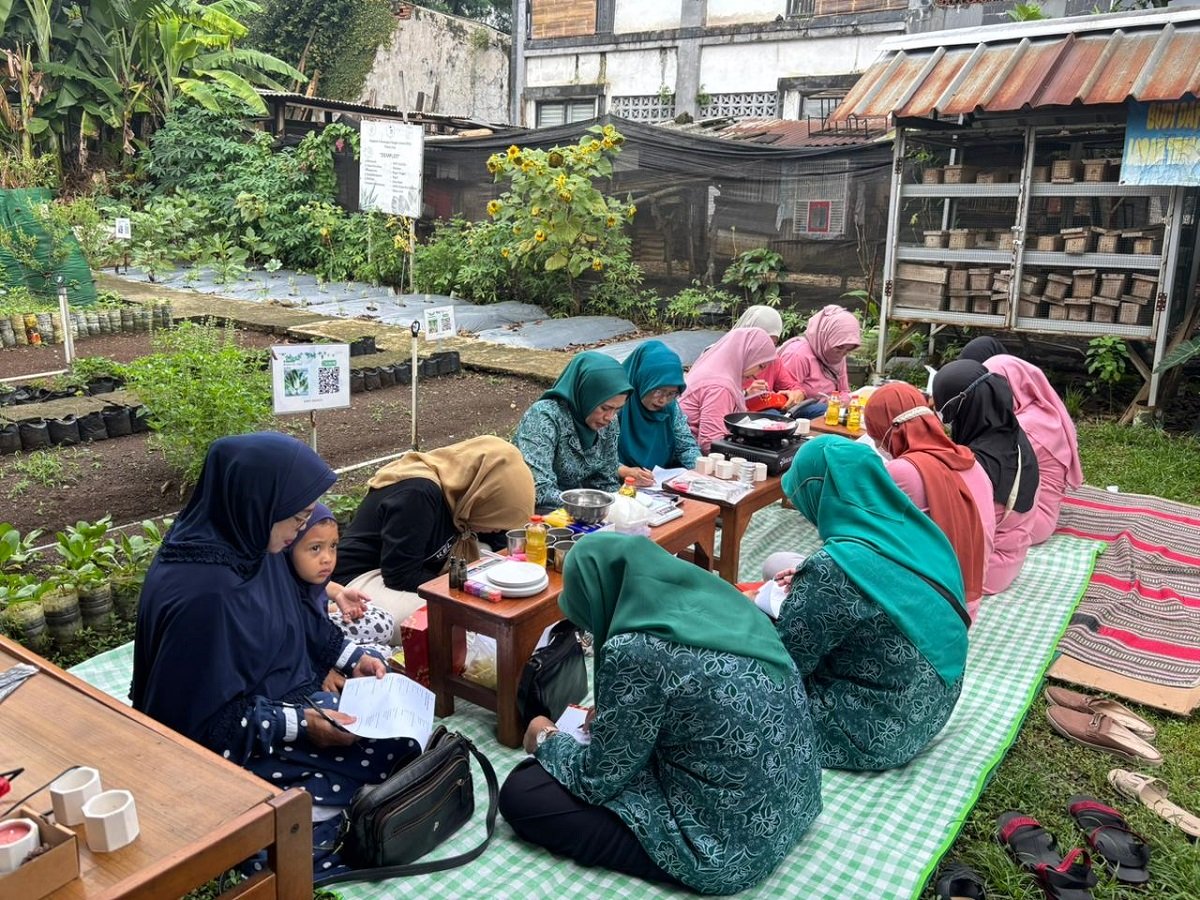 BRI Peduli Beri Pelatihan Pengolahan Limbah Minyak Jelantah.