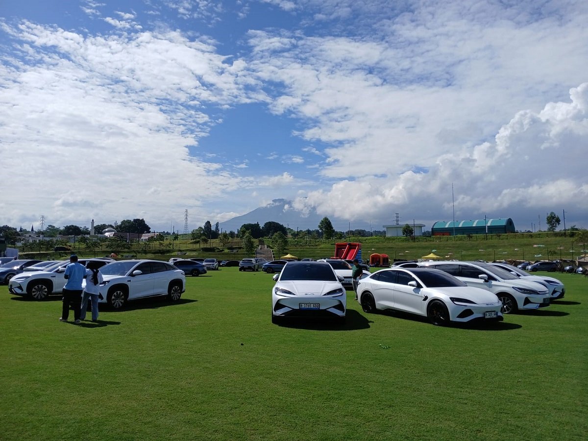 Aturan TKDN Mobil Listrik Masih 40 Persen hingga 2026.