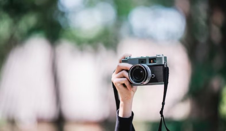 Komdigi Ingatkan Asal Foto di Ruang Publik Bisa Kena UU PDP.