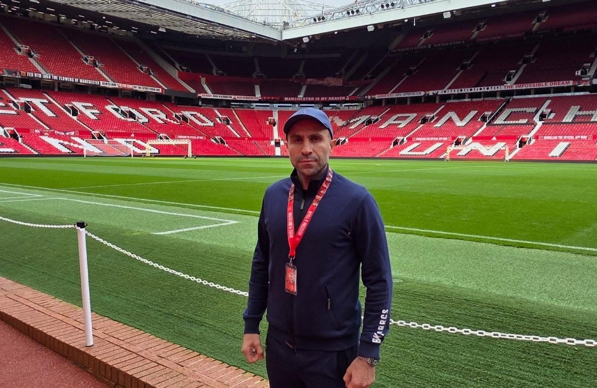 Timur Kapadze merasa terhormat usai dirumorkan jadi pelatih Timnas Indonesia.