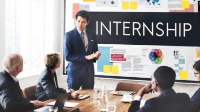 Ada sejumlah manfaat yang diperoleh peserta selama mengikuti program magang.