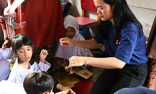 Serangkaian kegiatan sosial di Padang.