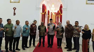 Gubernur Sumatera Barat (Sumbar) Mahyeldi Ansharullah menggelar pertemuan.