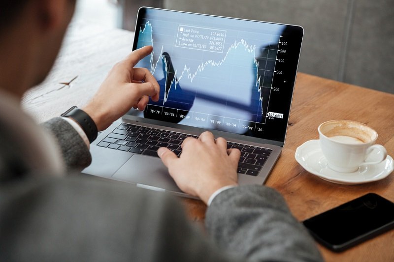 Ilustrasi investasi saham.