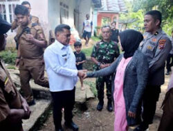 Kunjungan Duka Bupati Agam, Sekaligus Evaluasi Jalan Terpencil