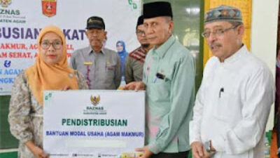 Baznas Kabupaten Agammenyalurkan zakat