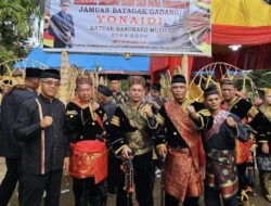 Adat Tak Lekang di Tengah Zaman! Yonaidi Resmi Sandang Gelar Datuk Rangkayo Mulie di Sialangan Gunuang Padang Alai