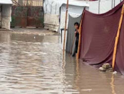 Hujan 30 Menit, Kamp Gaza Langsung Banjir