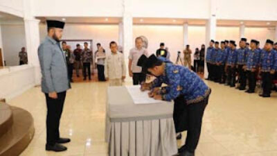 Pengangkatan ASN ikatan dinas tahun 2024 oleh Wako Fadly Amran.