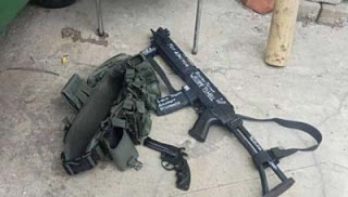 Dua senjata api yang ditemukan.