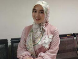 Lebih Dekat dengan Keluarga, Nabilah Ayu Tinggalkan Dunia Hiburan