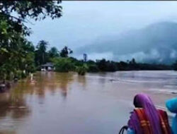 Genangan Air di Pesisir Selatan Belum Sepenuhnya Surut