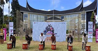 Pembukaan Pesona Tambua Tansa 2025 bertajuk "Bakato Jo Gandang, Basuo Jo Budayo"