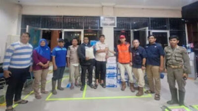 Peduli Sesama, PT Semen Padang Turun Langsung Bantu Korban Bencana di Padang