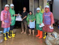 Banjir Bandang Melanda Padang, PLN Ulurkan Bantuan untuk Warga yang Mengungsi