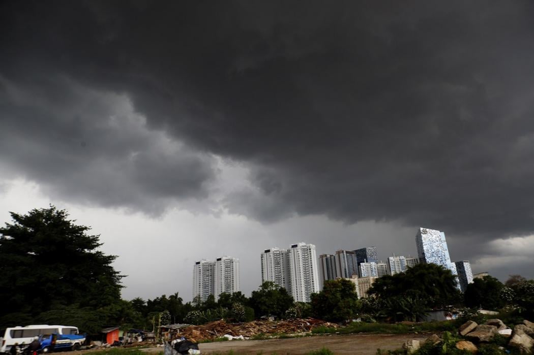 BMKG membeberkan empat faktor fenomena atmosfer pemicu pertumbuhan awan hujan lebat hingga ekstrem di sejumlah wilayah Indonesia sepekan ke depan.