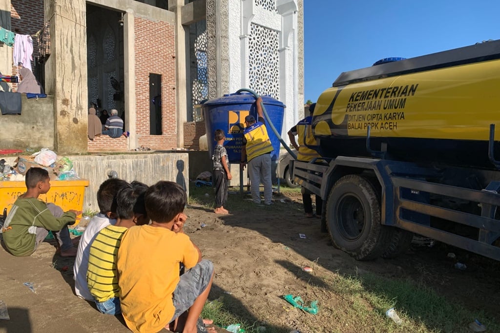 Kementerian PU memastikan akses jalan terdampak banjir dan longsor di Aceh mulai terbuka secara bertahap.