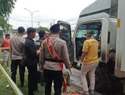Evakuasi Sopir Truk Meninggal di Kaliwungu, Polisi Selidiki Penyebab