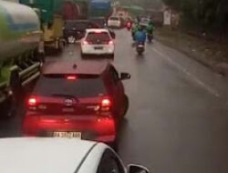 Polisi Turunkan Puluhan Personel Atur Lalu Lintas Sitinjau Lauik