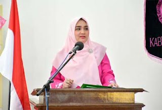 Ny. Maya Muhammad Iqbal