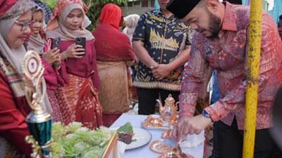 Generasi Muda Ikut Lestarikan Tradisi Memasak Rendang