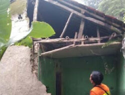 Bangunan Lapuk Perparah Kerusakan Rumah di Bogor