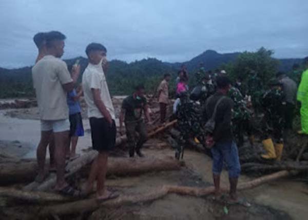 Gunakan Behel Warna Hijau, Ini Ciri ciri Jenazah Tanpa Identitas yang Ditemukan di Aliran Sungai Batang Anai Kamis Malam