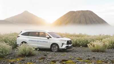 Toyota melanjutkan ekspedisi Veloz Hybrid Lintas Nusa menjelajahi Pulau Sumatera. Sebelumnya, satu unit New Veloz.