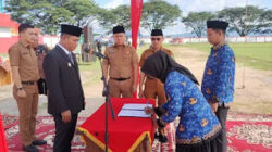 Bupati Solok Jon Firman Pandu mengambil sumpah 2.436 PPPK.