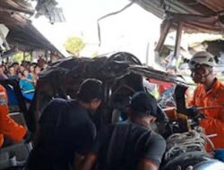 Empat Tewas, Truk Tangki Tabrak Mobil dan Motor di Cilacap