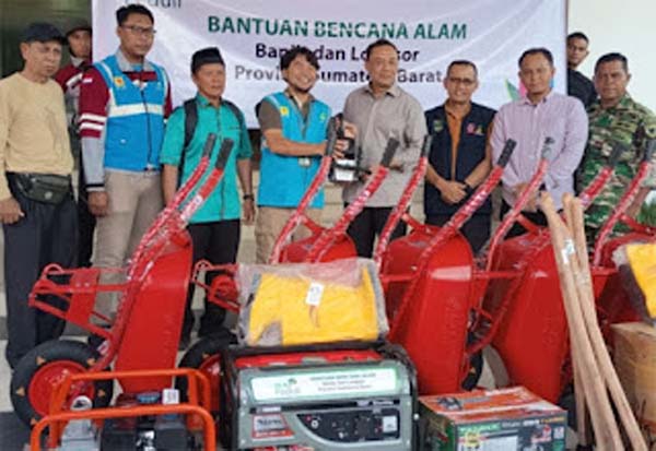 PT PLN UIP3B Padang Bantu Peralatan Penanganan Bencana