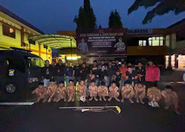 12 Remaja Diamankan