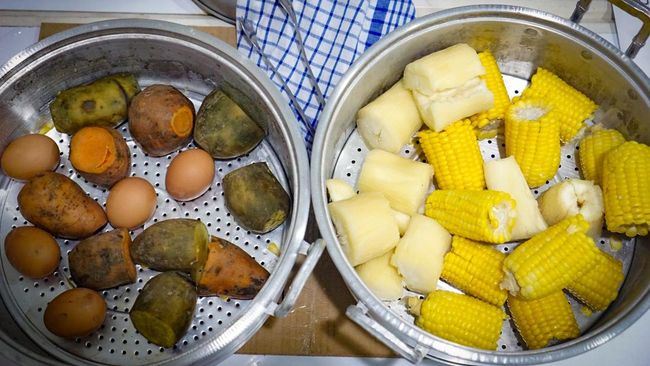 Menu rebusan dan kukusan tengah tren beberapa waktu terakhir. Jika kamu gemar mengonsumsinya, pastikan makanan tersebut masih layak dimakan.
