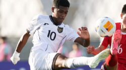 Fadly Alberto kala membela Timnas Indonesia U-17.