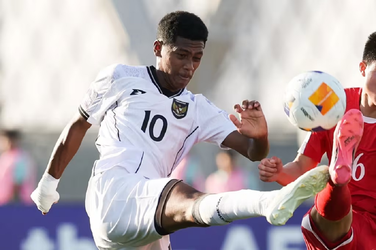 Fadly Alberto kala membela Timnas Indonesia U-17.