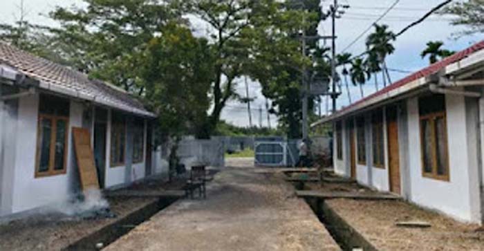 Kondisi rusus di Koto Tangah, Kota Padang.