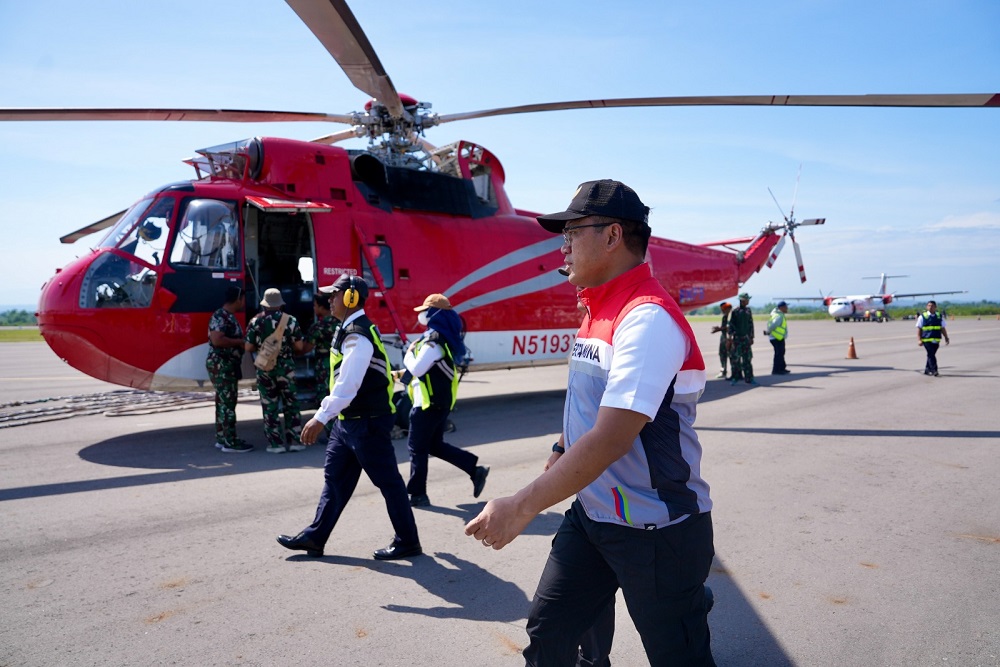 Pertamina Patra Niaga kembali memastikan pasokan energi di wilayah Aceh yang sulit dijangkau tetap lancar melalui jalur udara.