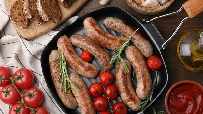 Sedang menjalankan program hamil? Pria pun perlu memperhatikan asupannya. Sebaiknya hindari makanan yang mengganggu kesuburan pria berikut ini.