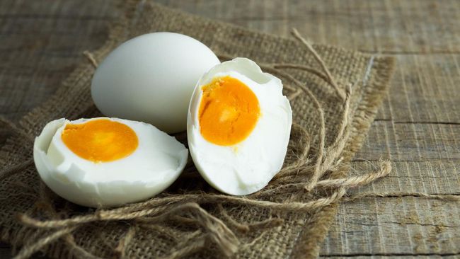 Makan telur setiap hari ternyata sehat, asal diatur jumlahnya.