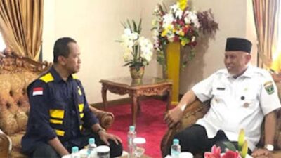 Gubernur Sumatera Barat, Mahyeldi Ansharullah.