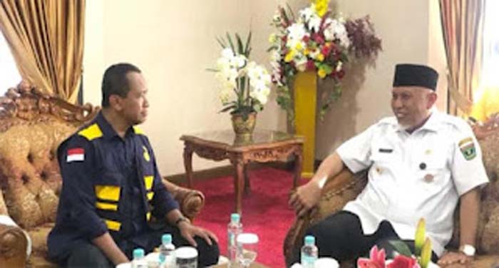 Gubernur Sumatera Barat, Mahyeldi Ansharullah.