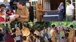 Wali Kota Pariaman, Yota Balad, turun langsung menyalurkan bantuan.