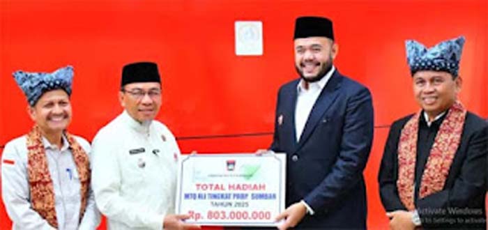 Berprestasi di MTQ Sumbar ke 41, Pemko Padang Serahkan Total Reward.