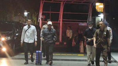 Bupati Lampung Tengah Ardito Wijaya tiba di KPK