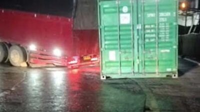 Pengendara Terjebak Macet di Sitinjau Lauik, Disarankan Cari Jalur Alternatif