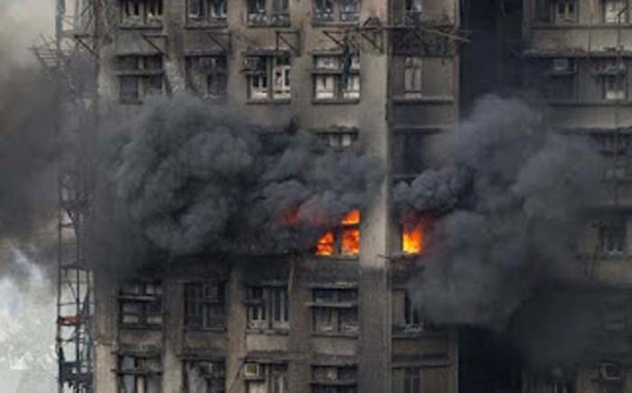 Kebakaran hebat yang melanda blok apartemen Wang Fuk Court, Hong Kong.