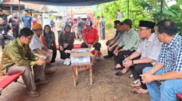 Wawako Padang, Maigus Nasir berdialog dengan rombongan Pemkab Dharmasraya.